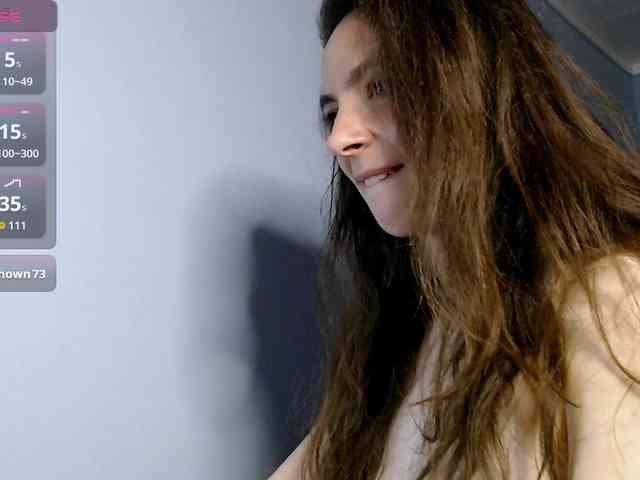 bellaqueen0701 webcam