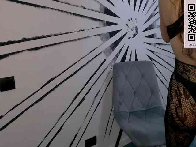 bellaqueen0701 webcam