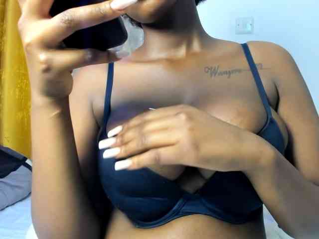 Bunnyy0011 webcam