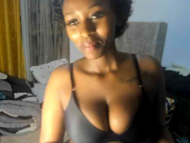 Bunnyy0011 webcam