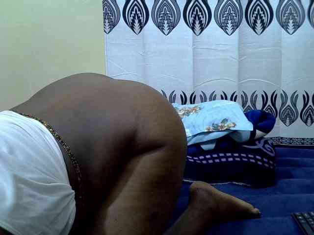 hotbella2002 webcam
