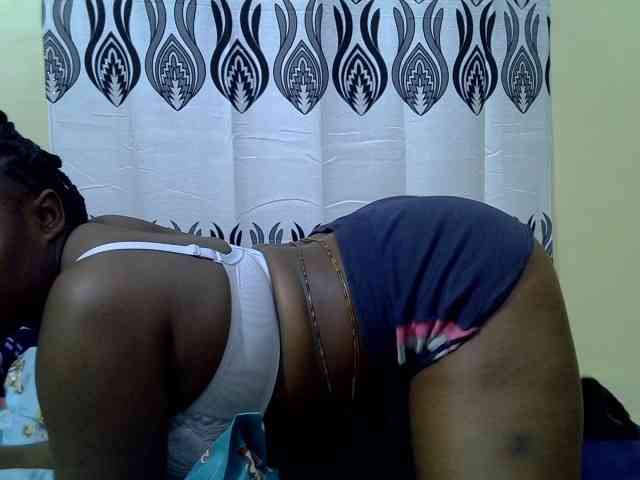 hotbella2002 webcam