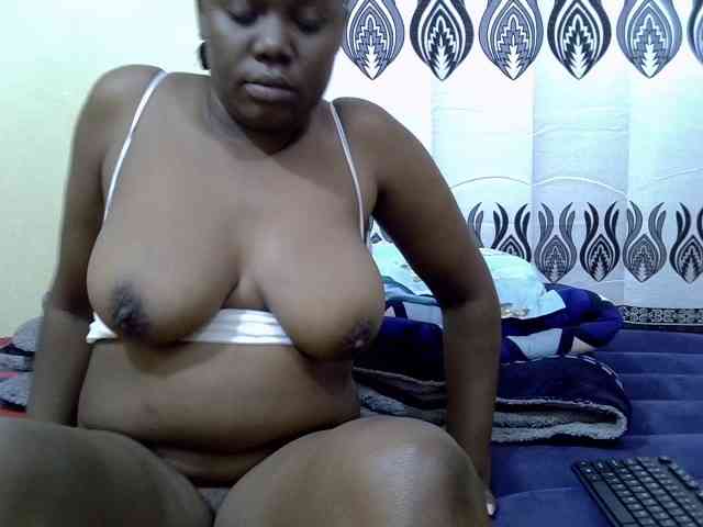 hotbella2002 webcam