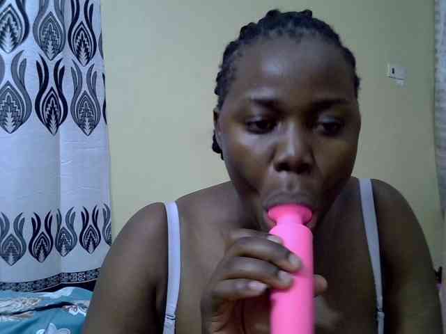 hotbella2002 webcam