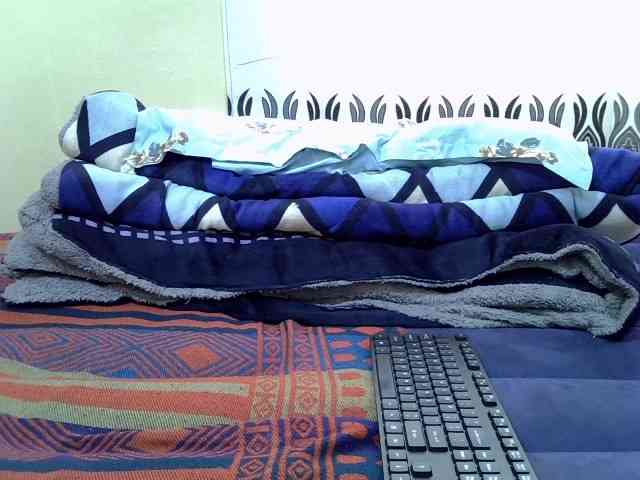hotbella2002 webcam