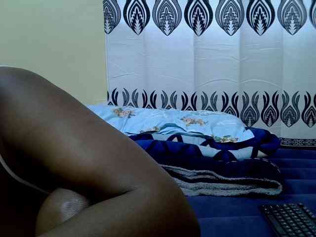 hotbella2002 webcam