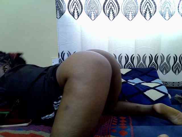 hotbella2002 webcam