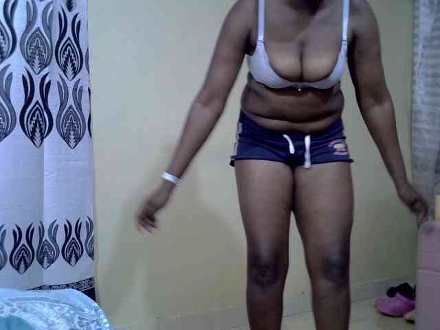 hotbella2002 webcam