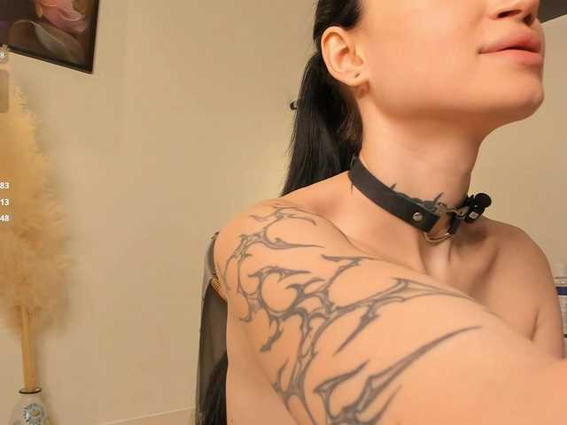 PLUXURY-'s BongaCams show and profile