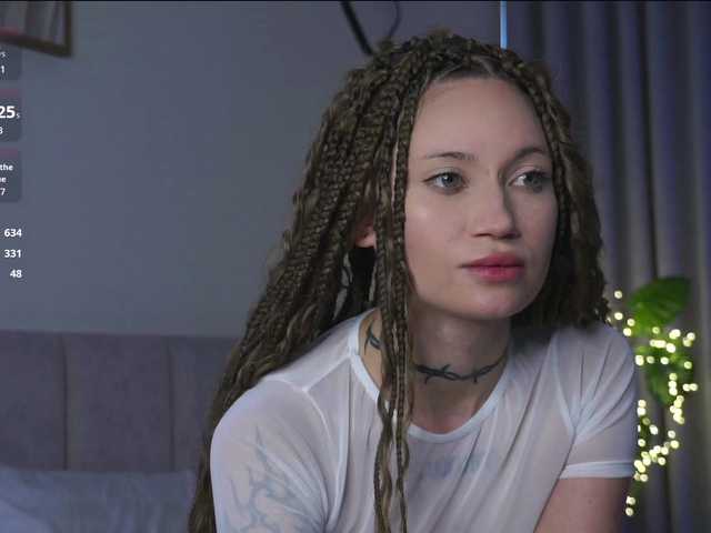 PLUXURY-'s BongaCams show and profile