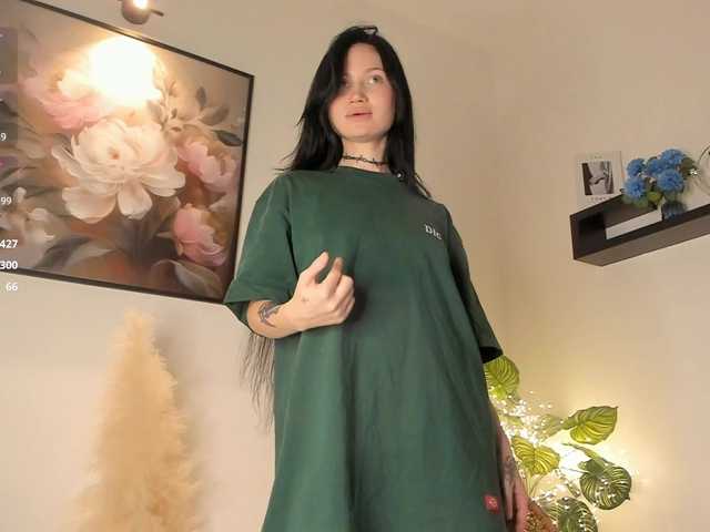 PLUXURY-'s BongaCams show and profile