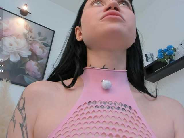 PLUXURY-'s BongaCams show and profile