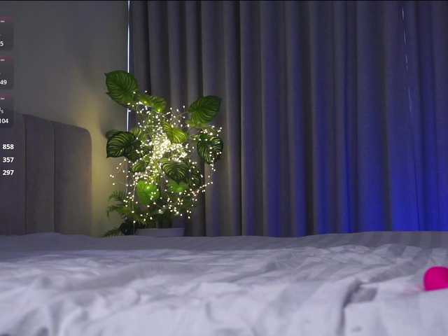 PLUXURY-'s BongaCams profile