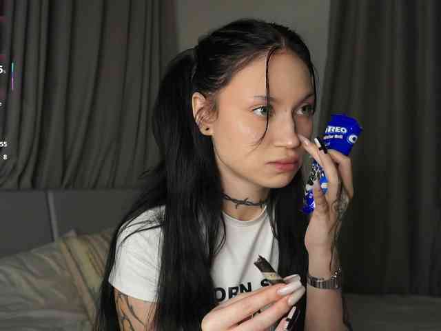 PLUXURY- webcam