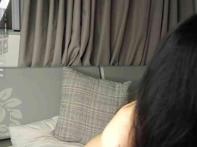PLUXURY- webcam