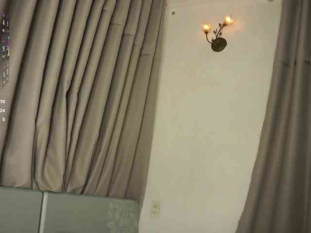 PLUXURY- webcam