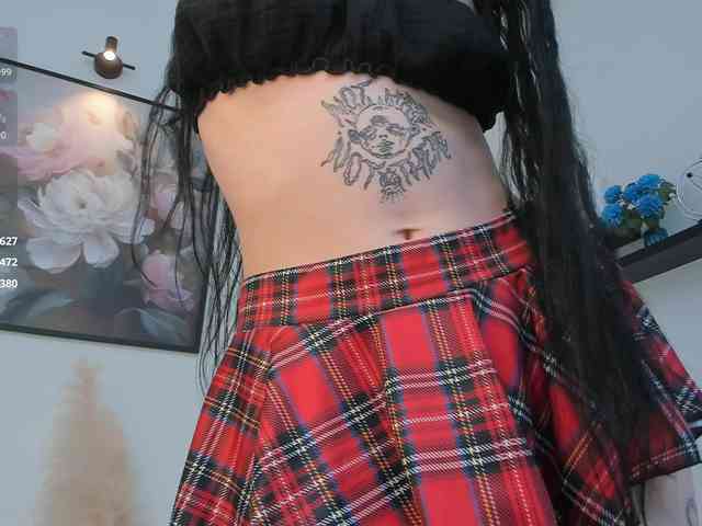 PLUXURY- Live Webcam on BongaCams