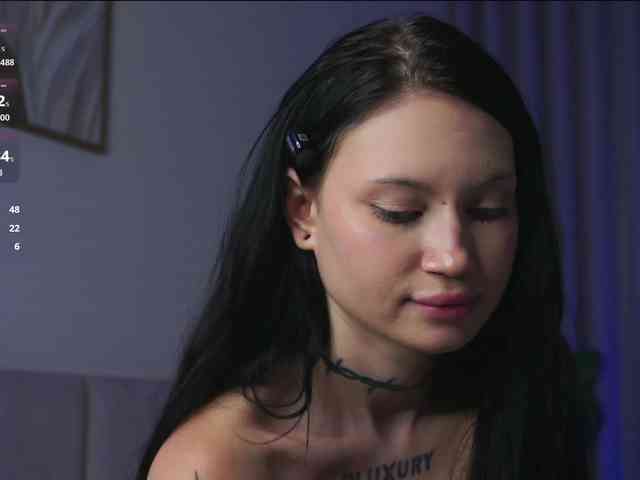 striptease web cam PLUXURY-