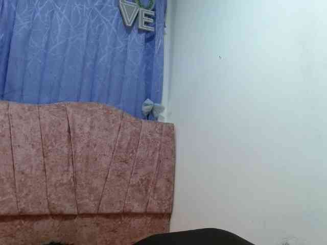 brunettenice20 webcam