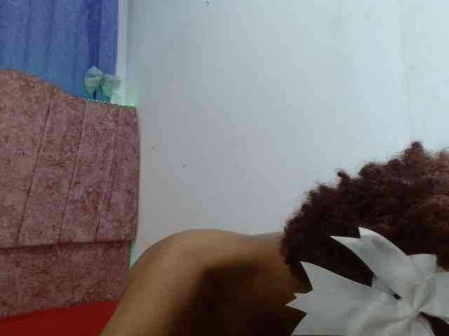 brunettenice20 webcam