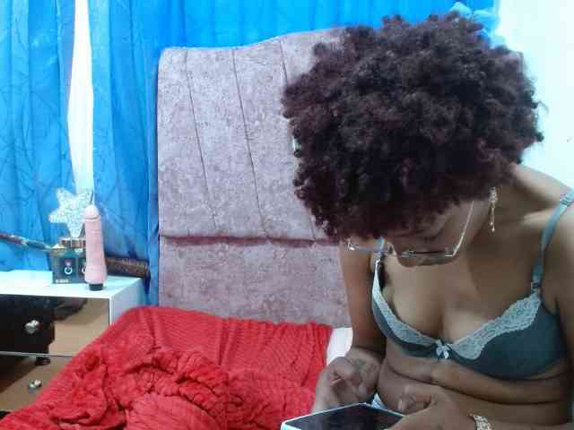 brunettenice20 webcam