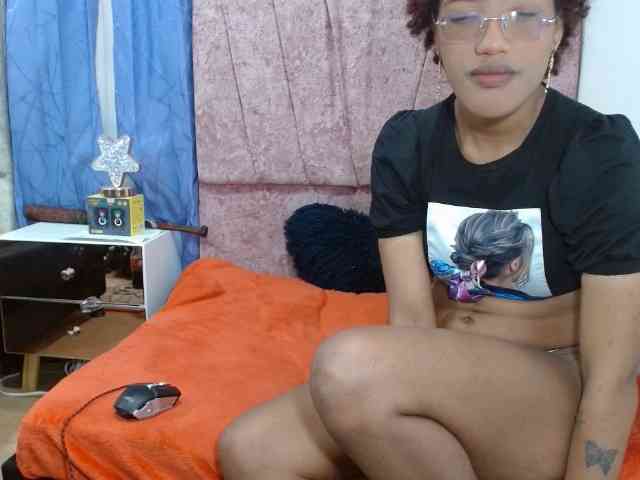 brunettenice20 webcam