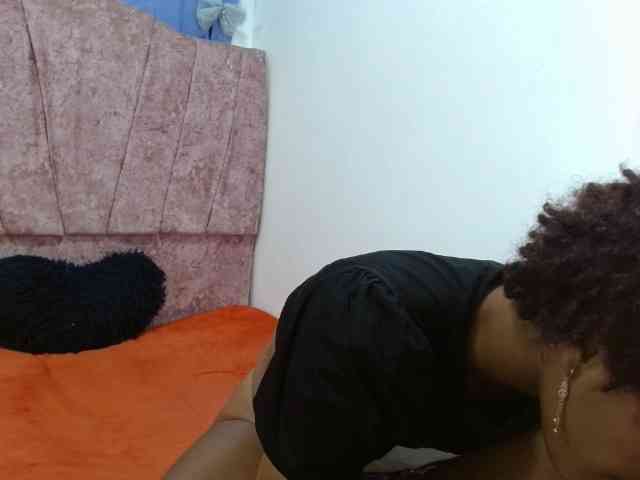 brunettenice20 webcam