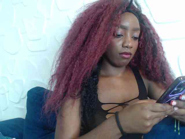 AlanaaHarrlett webcam