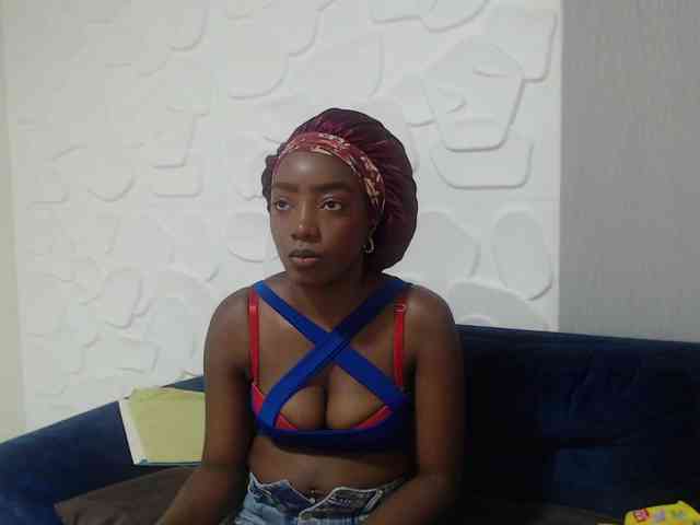 AlanaaHarrlett webcam