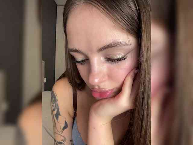 Pussydollnet Live Webcam on BongaCams