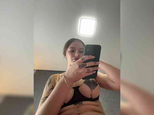 Pussydollnet webcam