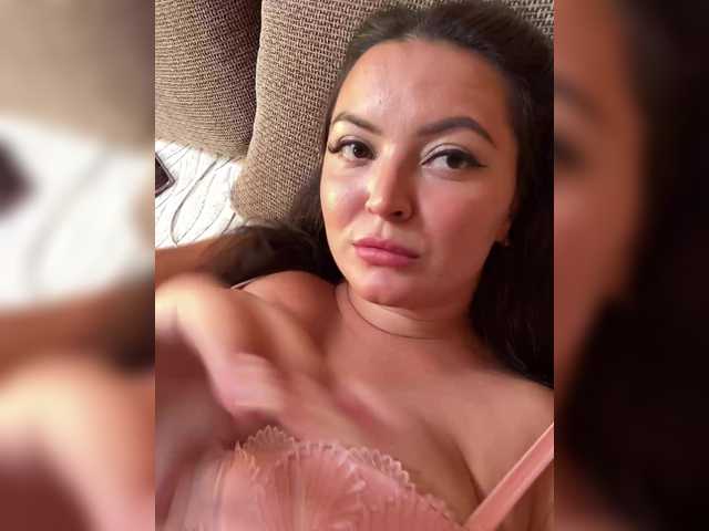 3hotandyoung3 live cam