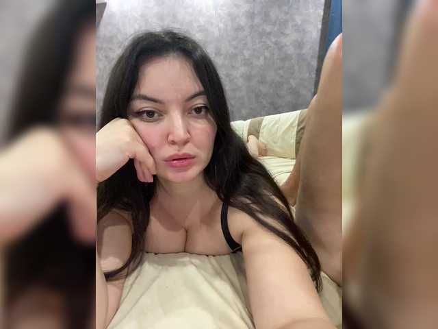 3hotandyoung3's BongaCams show and profile