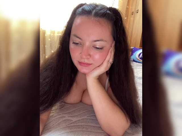 3hotandyoung3's BongaCams show and profile