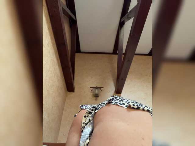 3hotandyoung3