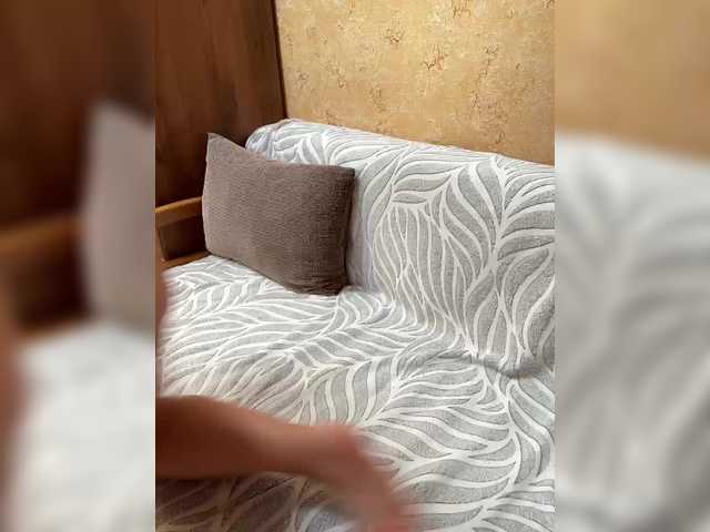 3hotandyoung3 Live Webcam on BongaCams