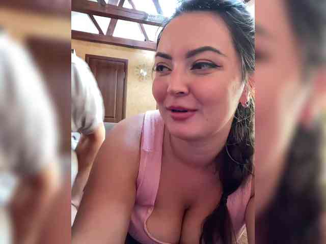 3hotandyoung3
