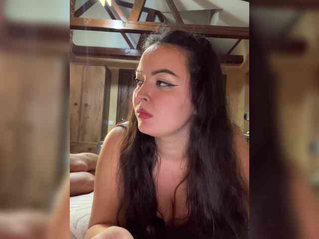 3hotandyoung3 webcam