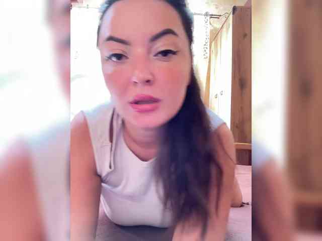 3hotandyoung3 webcam