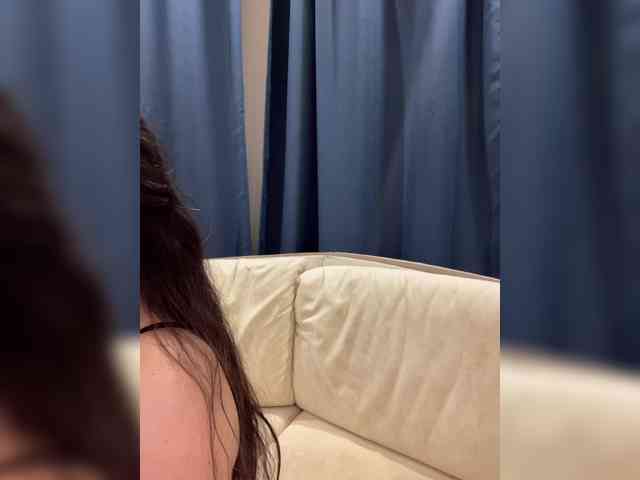 3hotandyoung3's Sexcam