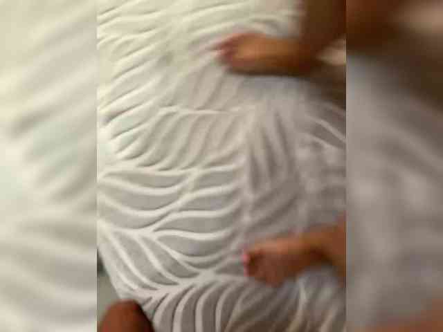 3hotandyoung3 webcam
