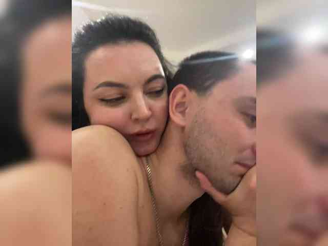 Meat_girl_Skeleton_man webcam