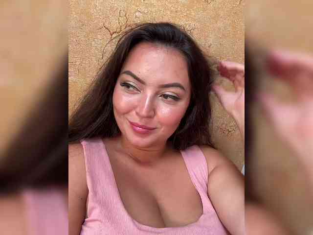 3hotandyoung3's webcam live show