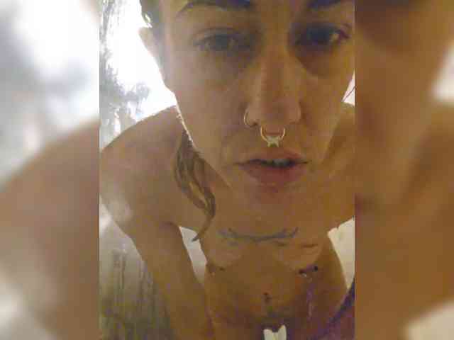 Ravenvixen6989 webcam