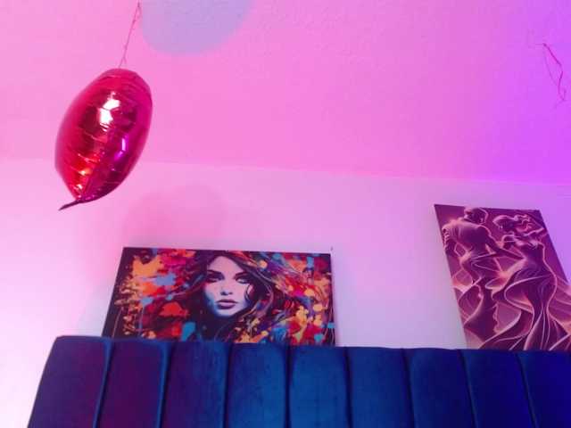 Annie-switt's BongaCams show and profile