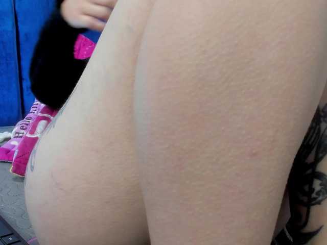 Annie-switt's BongaCams show and profile