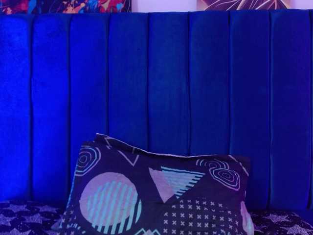 Annie-switt's BongaCams show and profile