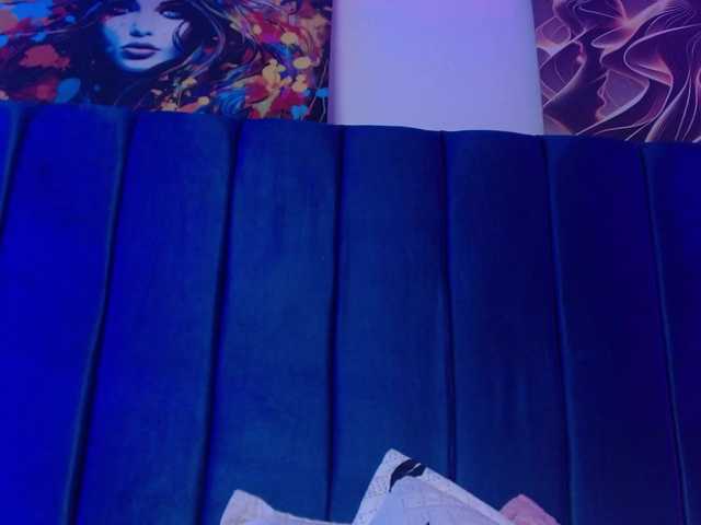 Annie-switt's BongaCams show and profile