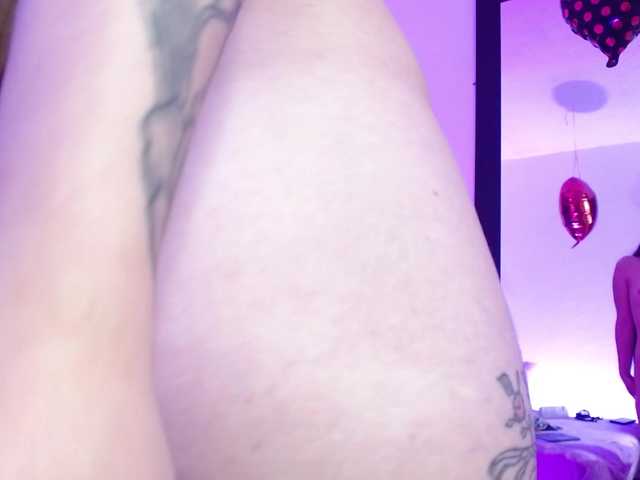 Annie-switt's BongaCams show and profile