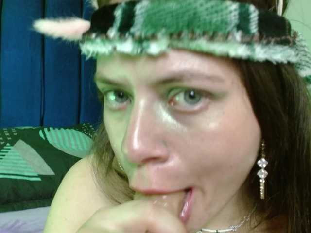 Annie-switt's BongaCams show and profile